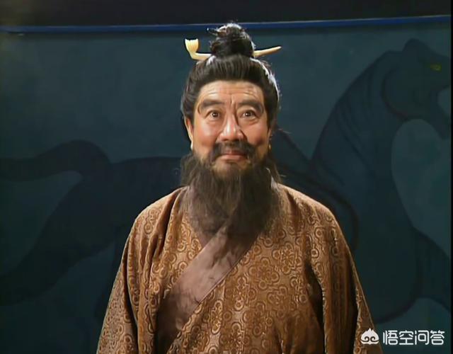 三国演义中董卓称霸京师时到底做了哪些坏事死后被点天灯燃了七天七夜