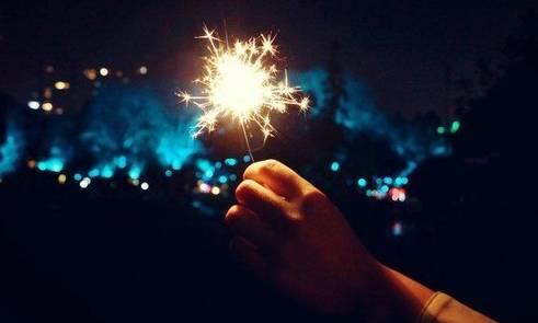 晚安美图161216：越认真越是伤心，越主动越是卑微