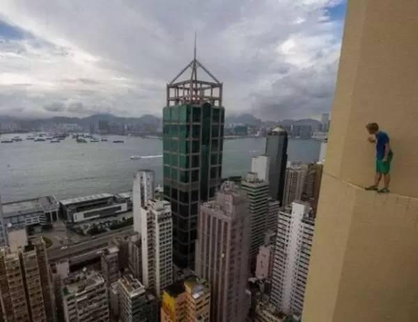 有些作死的人,在作死道路上越走越远