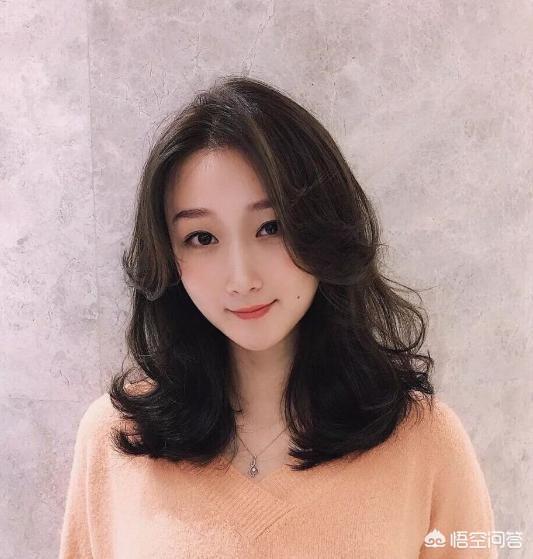 小脸女生适合什么发型头发少脸小留什么发型好