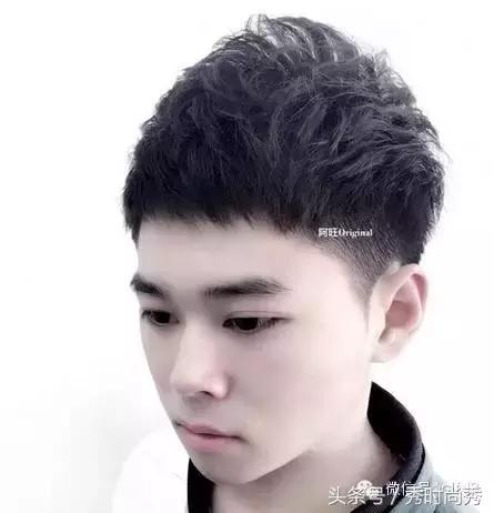 脸大的男生适合什么发型头型男生短发两边剪