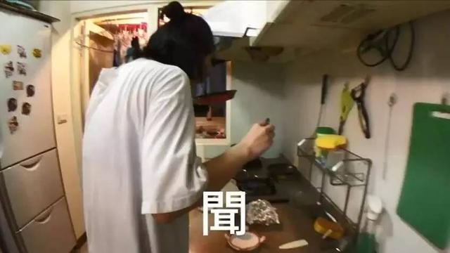 台湾女子竟用姨妈血做“经血糕”给男友庆生