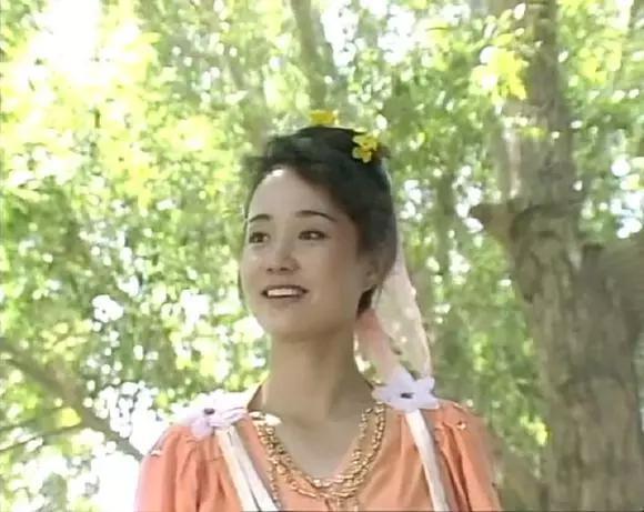 邓婵玉（金铭饰）是《封神榜》中邓九公的女儿