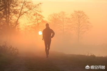冬季跑步与黄帝内经养生，过了四十岁的男人每天跑步五公里科学吗