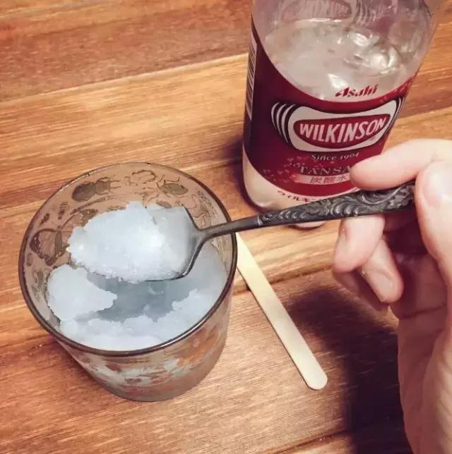 小王有技能：女生怎样优雅的吃冰棒？