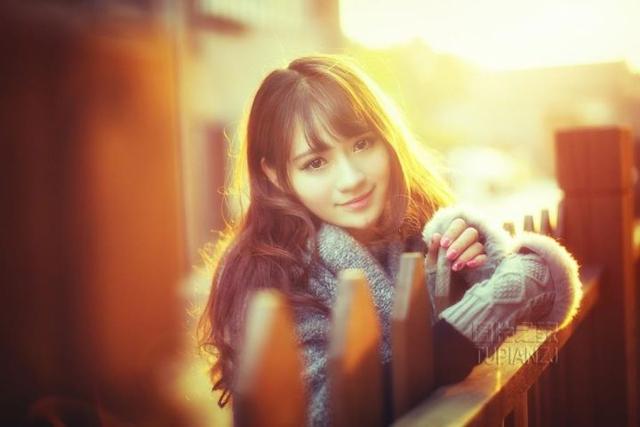 给女人的正能量励志语录：你若高贵，一切都便宜