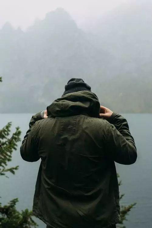 晚安好句171111：得不到的就不要，不是好的就扔掉