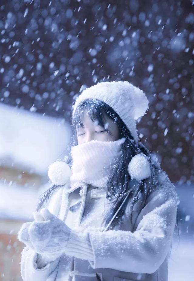 晚安句子171230：这个季节很干净，没有回忆没有你