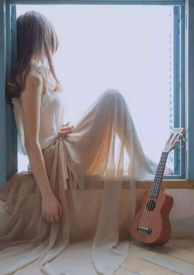 晚安短句子180119：你嘴上说着喜欢我，却又让我这么难过