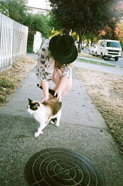 晚安句子180127：转身就走的女孩，又冷又酷又美