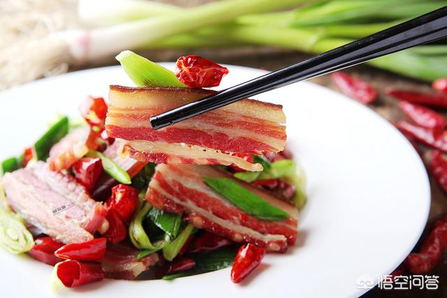 野蒜和腊肉怎么炒好吃大蒜炒腊肉怎么做才好吃