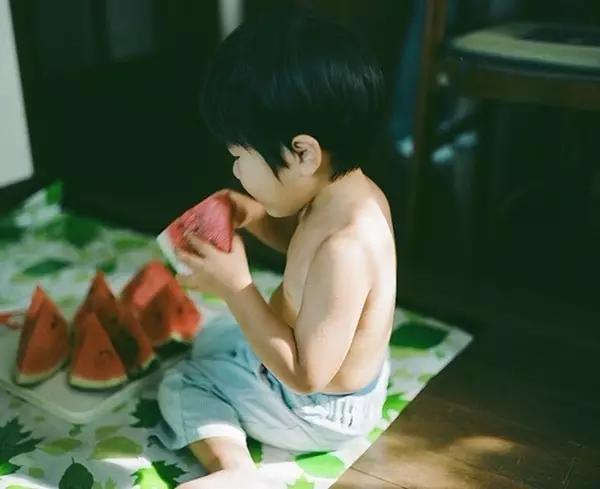 瓜瓜瓜！如何在夏天正确地干掉一只西瓜！