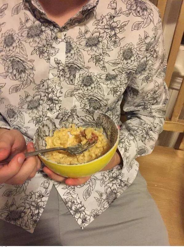 撞衫撞到隐了身