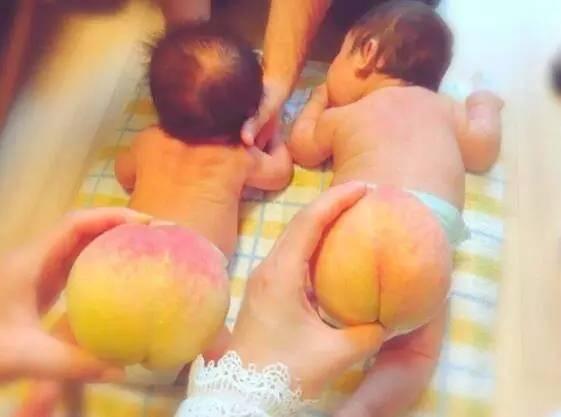 女儿怎么自拍，老爸就怎么cos....女儿内心是崩溃！