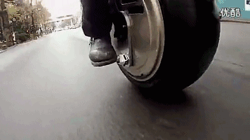 独轮摩托车！酷到没朋友！献出你的膝盖！
