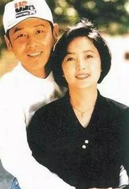 娱乐圈明星婚姻也有长长久久的！