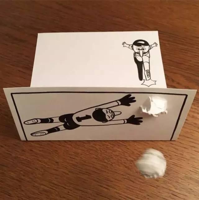 在普通的A4纸上先画出画,然后撕出3D效果!
