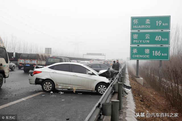 开车跑高速，以下5种违章最容易被忽视，老司机也要注意