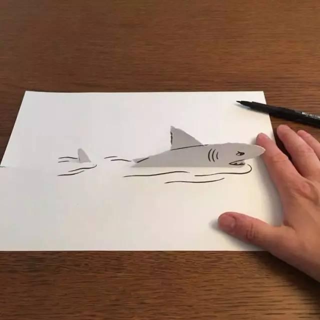 在普通的A4纸上先画出画,然后撕出3D效果!