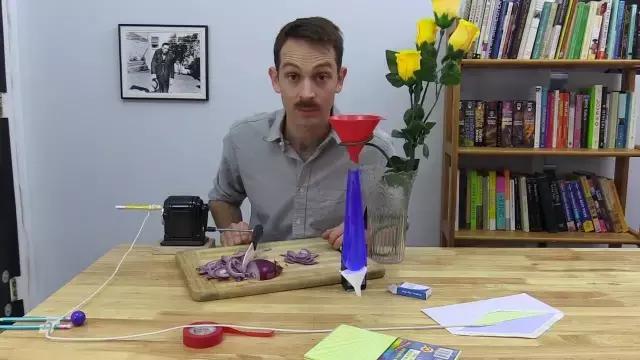 就这么静静地看人得瑟竟然还挺好玩的
