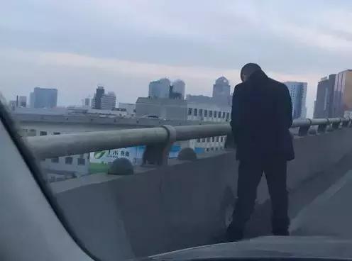 这些拉低素质令人厌恶的行为，你做过多少？