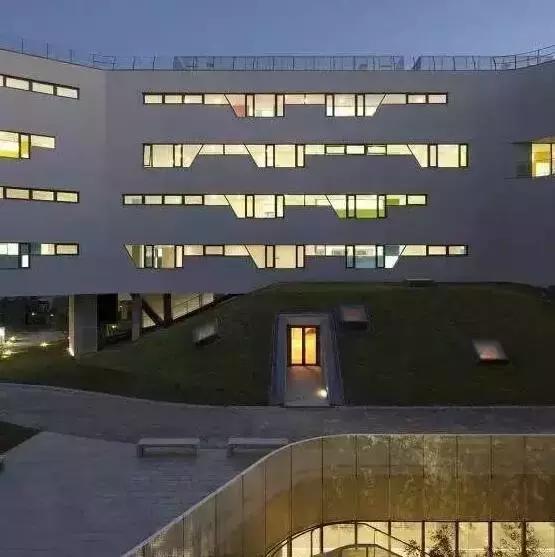最美中学北京四中房山校区，颠覆了中国式审美