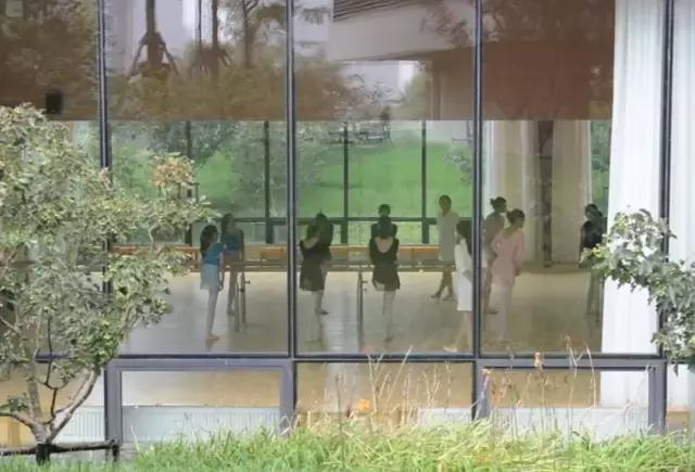 最美中学北京四中房山校区，颠覆了中国式审美