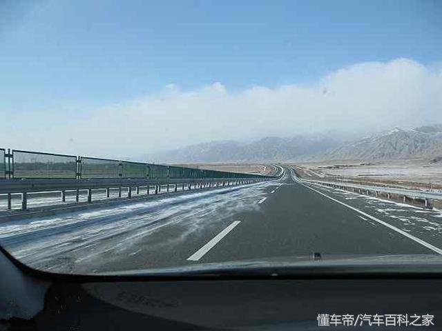 冰雪路面开车，你应该知道以下7点，老司机也要看