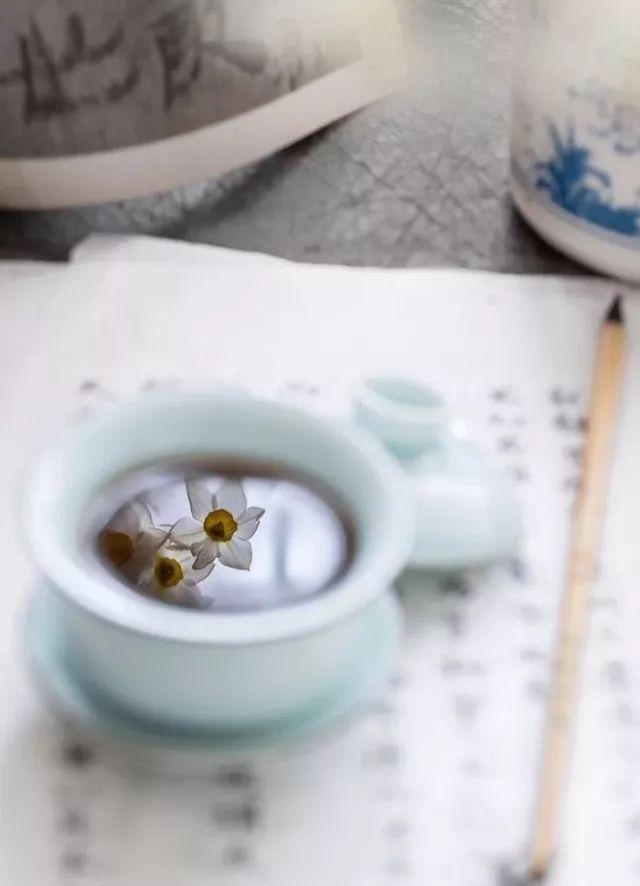 午安心语180320：在别人的故事里，流着自己的泪