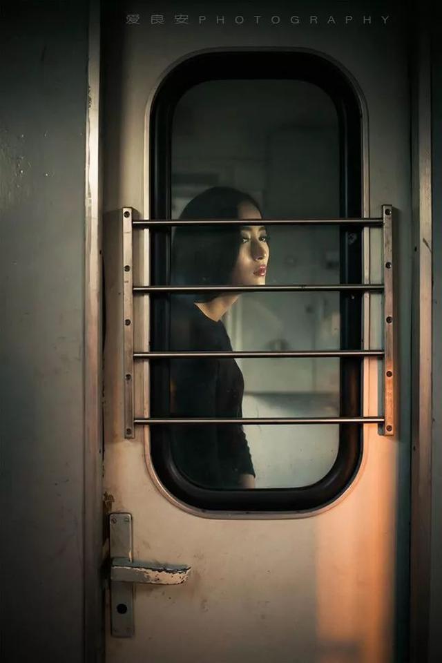晚安美句180401：怕离开，也怕离不开