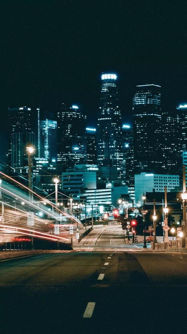 晚安的句子180412:静悄悄地努力,活成自己想要的模样