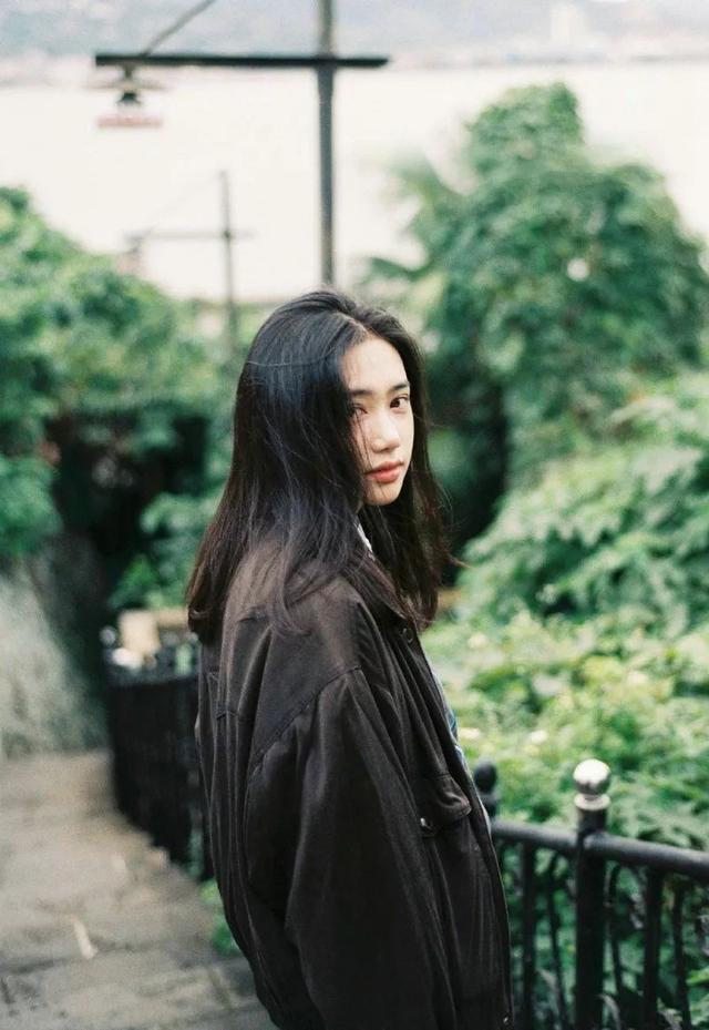 晚安短句180529：一旦抱怨成为恶习，人生就会暗无天日