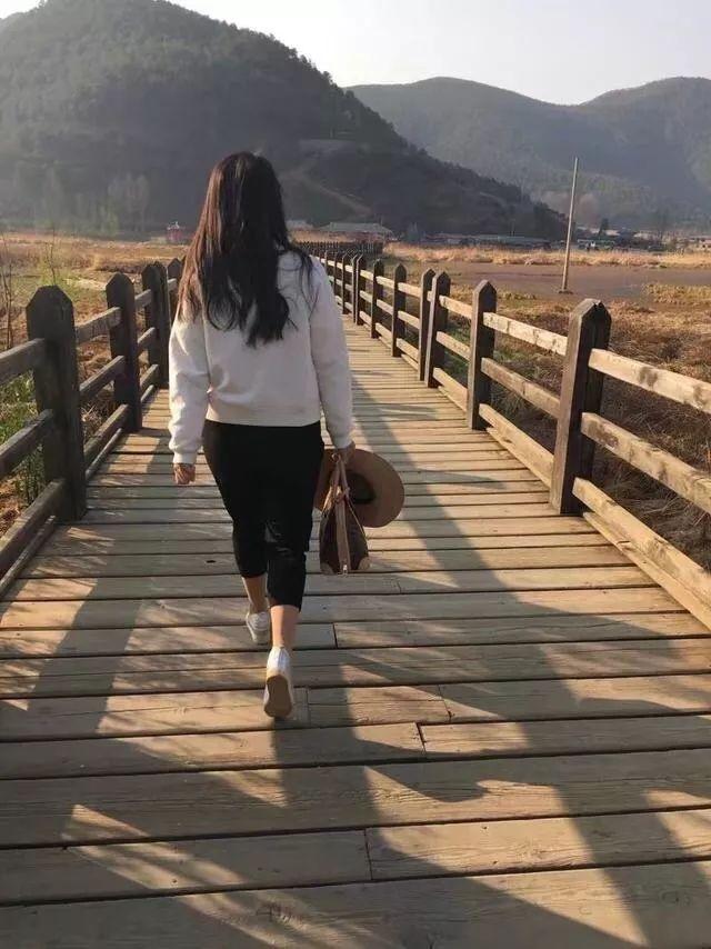 晚安句子180607：心中有暖，又何惧人生荒凉