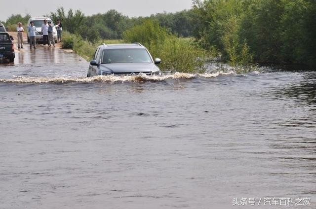 汽车涉水行驶熄火后为什么不要再次打火？打火会有什么后果？