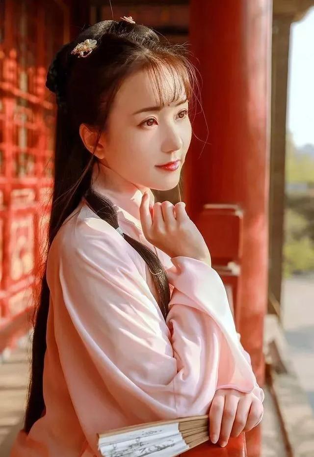 晚安心情语录180731：善意可以给所有人，但爱不行