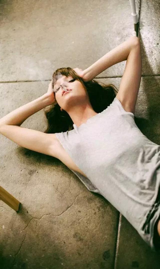 晚安经典语录180813：敏感是病，心软致命