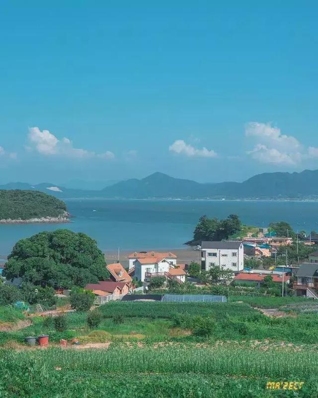 早安心情180815：岁月如梭，我只需一个你