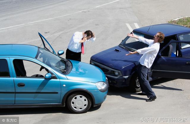 哪些交通事故必须要报警？交通事故处理流程是什么？