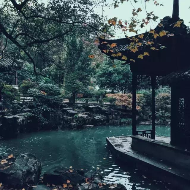午安心语181004：出发之前永远是梦想，上路之后永远是挑战