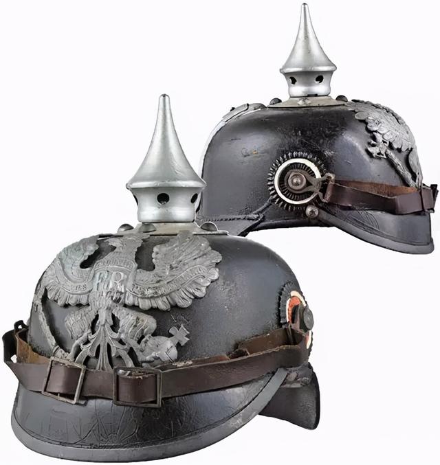 一战时期德国士兵的头盔普遍都带尖铁吗