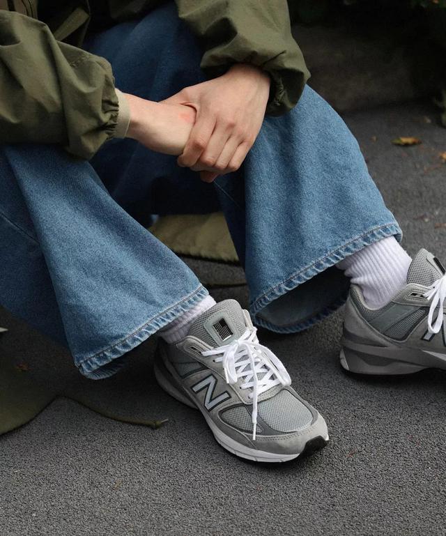 old person new balance shoes