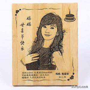 让女生瞬间感动的礼物，创意情书助你捕获她的芳心