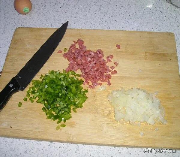 关于煎饼怎么弄好吃？双色球
的介绍