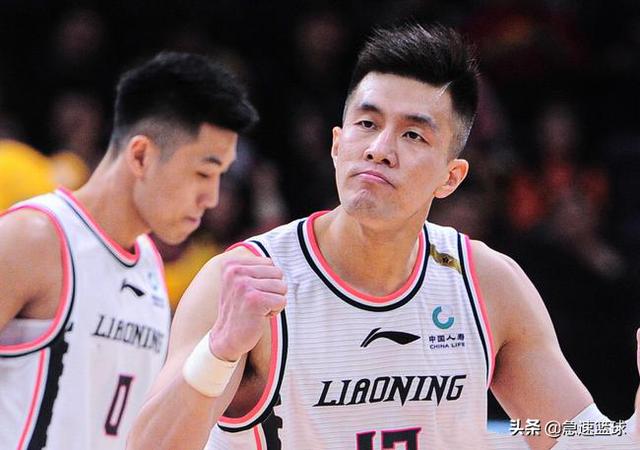 辽宁男篮队员郭艾伦打球很粘球吗为什么