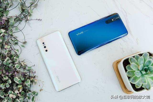 头条问答 你觉得vivo x27和oppo reno2哪个更好?