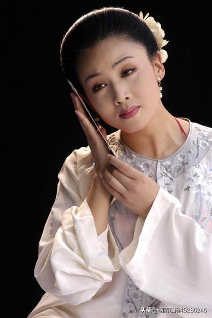 你觉得哪位黄梅戏女演员最美美在哪里