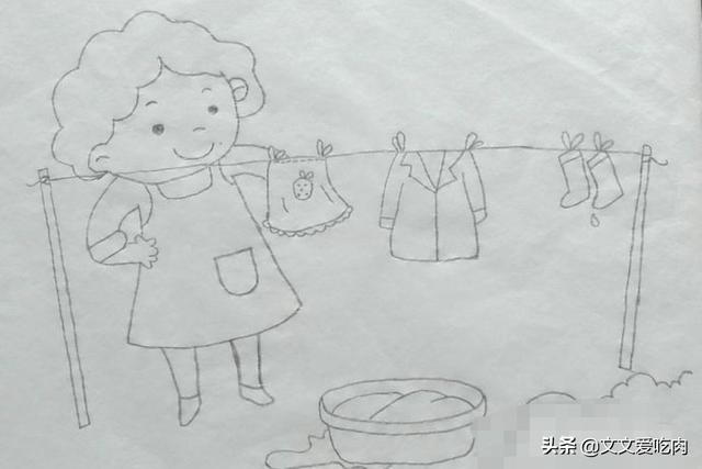 如何画妈妈晾衣服的简笔画?