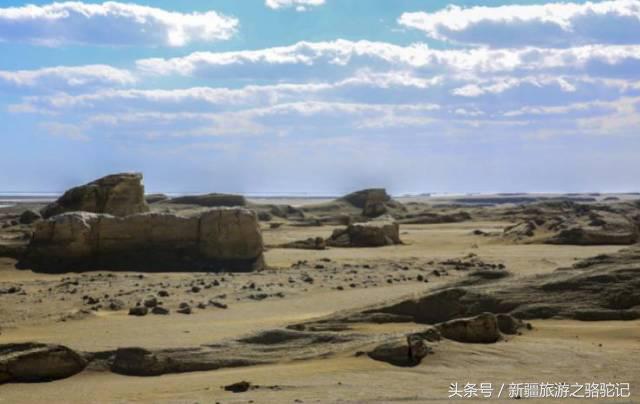 穿行塔克拉瑪干沙漠探尋雅丹與胡楊的蹤跡自駕旅游十一日行
