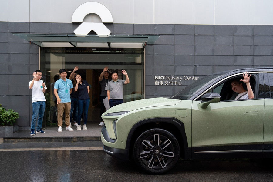 ES8销量四连跌，蔚来汽车年销量目标成笑话？别忘了还有ES6