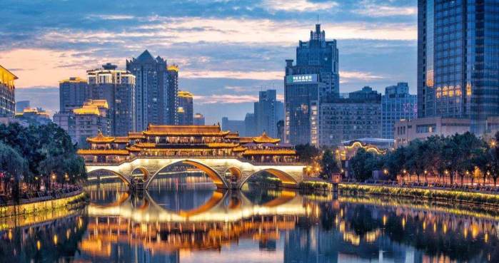 中国哪个城市旅游最好_中国最热门的8个旅游城市